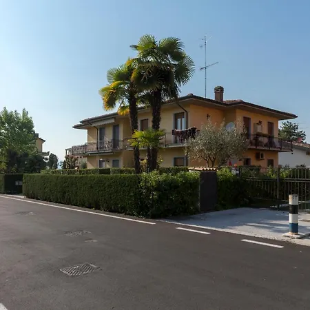 San Vito - A Due Passi Dal Lago Apartment